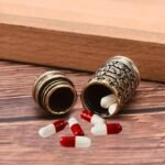 1pc Brass Pill Case Keychain Vintage Amulet Medicine Box Alloy Key Chain Ring Bag Backpack Charm Jewelry Accessories Friedns Gift - Image 4